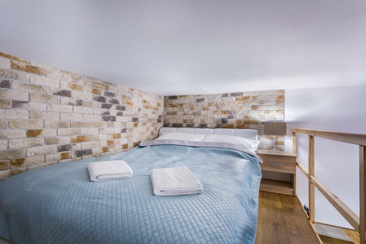 5B Premium Apartment Krasków Εξωτερικό φωτογραφία